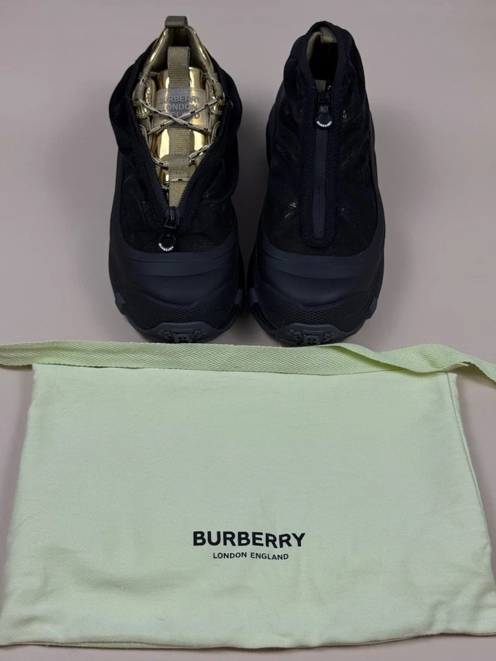 Burberry Arthur Black Mesh Gold ( Like New )