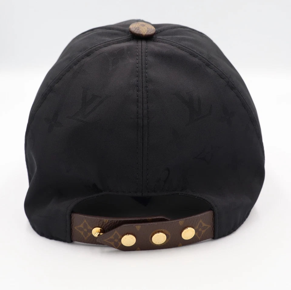 Louis Vuitton Get Ready Monogram ( Like New )