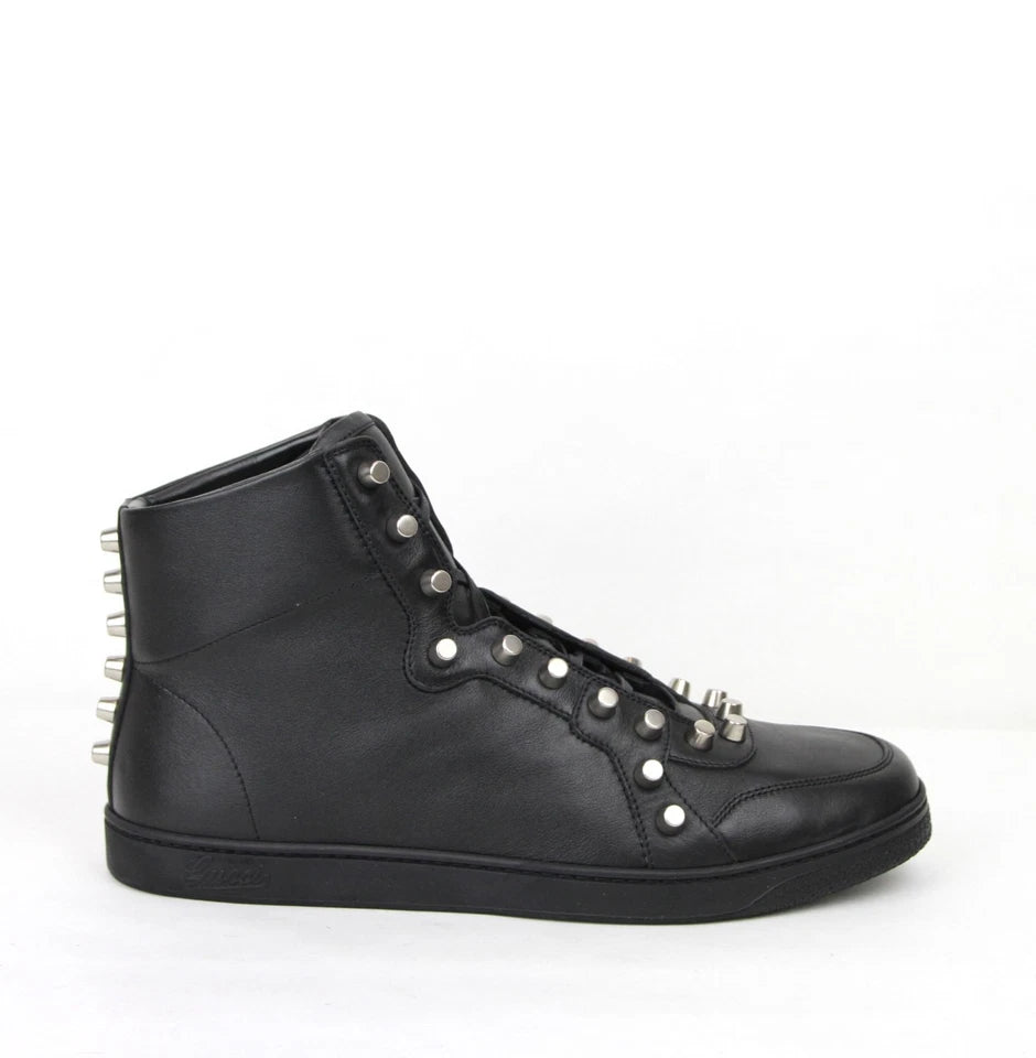 New Gucci Men's Black Sttuded ( Like New )